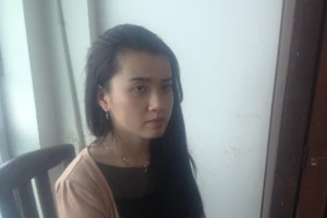 Tiếp viên nhà hàng 'đi khách' với giá 3 triệu đồng