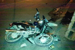 CSGT đang giải quyết tai nạn này lại có tai nạn khác