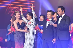 Lâm Ngọc Hoa đăng quang mùa đầu tiên 'Solo cùng Bolero'