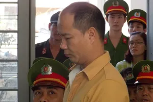 Bị cáo bỗng dưng... câm, tòa hoãn xử vụ truy sát ở bệnh viện