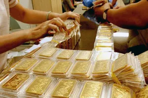 Giá vàng bật tăng mạnh, chênh lệch còn hơn 2 triệu đồng/lượng