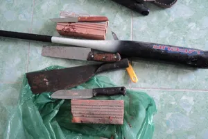 Quản lý cùng đồng bọn quán karaoke hỗn chiến với khách