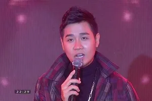 MC Nguyên Khang bị 'ném đá' vì hàng loạt sự cố