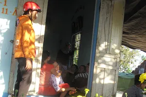 Tắm dưới hồ nước trong nghĩa địa, ba học sinh tử vong 