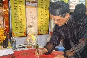 Đêm thơ 'Xuân thống nhất, phát triển, hướng về biển đảo Tổ quốc'