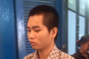 Thu tiền bảo kê công nhân, cậu chết, cháu lãnh án