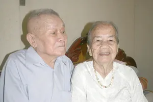 ​Gia đình bà mẹ Việt Nam anh hùng có 7 bác sĩ