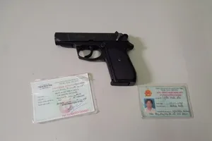 Vụ sếp ngân hàng rút súng thị uy: Xem xét khả năng xử lý hình sự