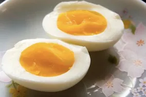 Sai lầm khi cho trứng luộc vào nước lạnh