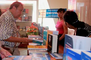 Trưng bày 4.000 đầu sách và giới thiệu các tác giả xứ Quảng 
