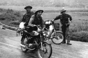 Nhà báo miền Bắc đầu tiên có mặt ở dinh Độc Lập