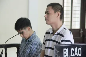 Tử hình hai kẻ vận chuyển 60 bánh heroin từ Hà Tĩnh ra Hà Nội