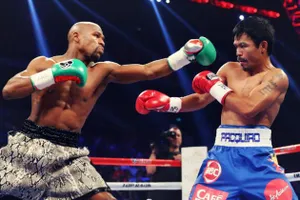 Trận quyền Anh thế kỷ: Mayweather vẫn độc cô cầu bại