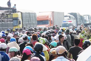 Ngày mai, tòa xử hai người thân của học sinh bị công an xã đánh chết