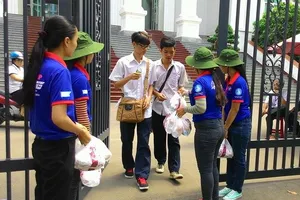 Thí sinh hồ hởi vì môn Toán khá dễ! 