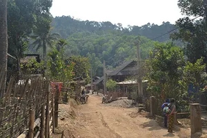 Bàng hoàng phát hiện 4 người trong một nhà nằm chết bí ẩn