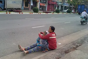 Đủ chiêu giả dạng bệnh hoạn để xin tiền ở Biên Hòa