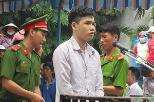 Tử hình kẻ giết bạn để xù tiền thua độ đá banh