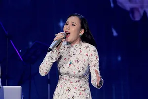 Hồ Quỳnh Hương nghẹn ngào hát tưởng nhớ nhạc sĩ An Thuyên