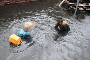 Những phận đời bên dòng kênh đen