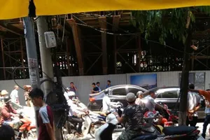 Cảnh cáo tổng thầu Trung Quốc sau sự cố thanh sắt rơi trúng ôtô