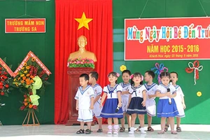 Lễ khai giảng dễ thương ở Trường Mầm non Trường Sa