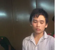 20 cái đĩa, 200.000 đồng, hai bị cáo và hai tội danh