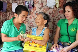  Tốt lắm, Bi từ thiện ơi!