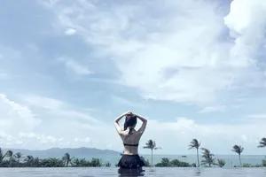 Những lần sexy hiếm hoi của Hoa hậu Đặng Thu Thảo