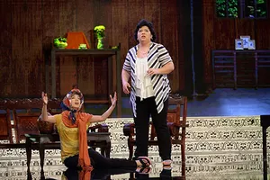 Chữa bệnh tào lao theo 'bác sĩ Facebook' lên kịch hài