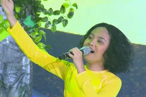 Phương Mỹ Chi ẵm giải 100 triệu đồng vào phút chót