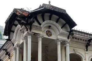 Biệt thự 800 tỉ sẵn sàng đón chủ mới