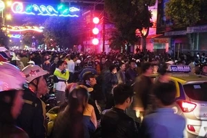 Clip chồng giết vợ và hai con rồi tự sát