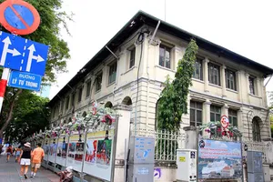 Ngắm Dinh Thượng Thơ hơn 120 năm tuổi giữa trung tâm Thành phố