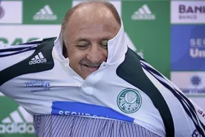 Big Phil cùng Guangzhou thăng hoa tại FIFA Club World Cup