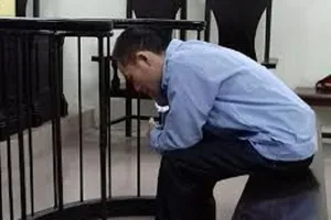 Rủ vợ sắp cưới đi lấy tiền, bán luôn sang Trung Quốc