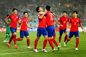 Vì sao CLB Trung Quốc thích 'săn' cầu thủ Hàn Quốc?