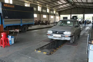 Đình chỉ chức danh ba đăng kiểm viên 