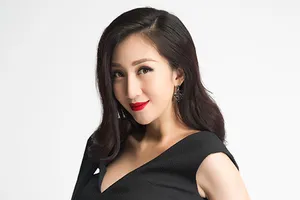 Lều Phương Anh hát tặng con ngay khi con chào đời