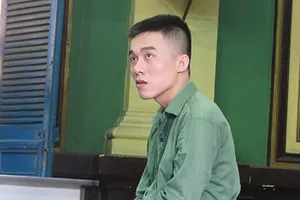  Bị đâm chết do kỳ kèo tiền boa, đánh tiếp viên 