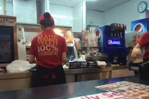 Lotteria phải chịu chi phí điều tra ngộ độc thực phẩm