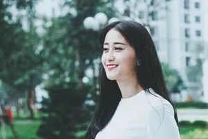 Ngắm 10 bóng hồng xinh đẹp của Học viện Báo chí