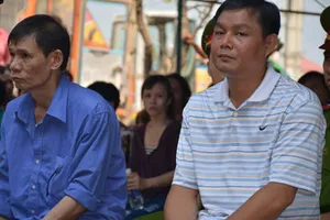 Giết người vì bị ép đầu xe