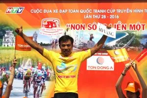 Nguyễn Trường Tài thu chiếm áo vàng