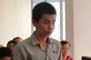 Dù được cho nhưng vẫn ở tù vì 'yêu' trẻ