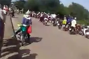 Chèo thúng qua sông đi làm mướn, 2 mẹ con bị lũ cuốn trôi 