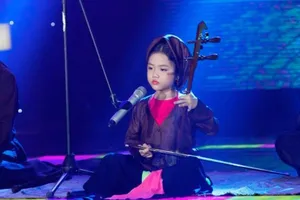 ​Tú Thanh - Ca nương nhí được xác lập kỷ lục Việt Nam