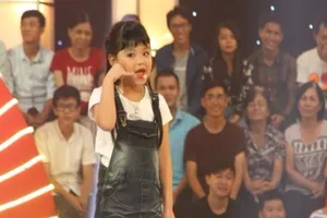 Chọc Trấn Thành cười, bé gái 6 tuổi 'ẵm' 40 triệu đồng