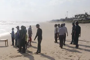 Đã tìm được thi thể ngư dân trong vụ lật ghe thúng ​