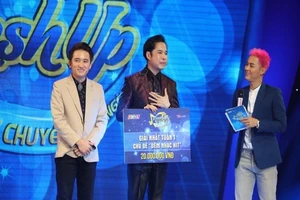 Ngọc Sơn dùng tiền thưởng tặng các nghệ sĩ lớn tuổi